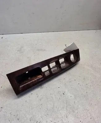 KIA Sorento Front door interior handle trim 478490B