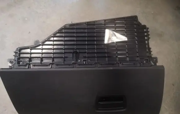 BMW 5 F10 F11 Glove box 9166683