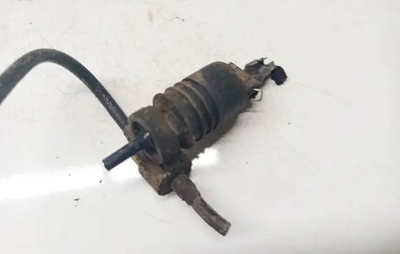 Opel Zafira A Windscreen/windshield washer pump 