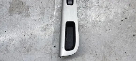 Toyota Corolla E120 E130 Electric window control switch 54035108