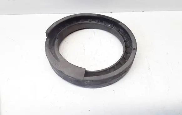Volvo V70 Front coil spring rubber mount 