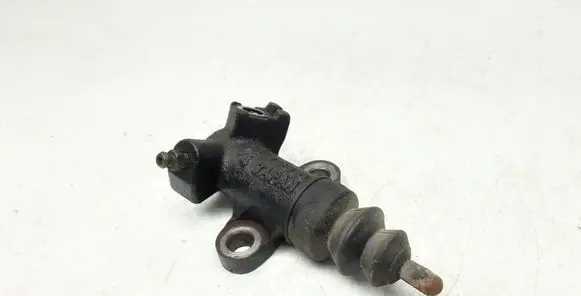 Subaru Legacy Clutch slave cylinder 