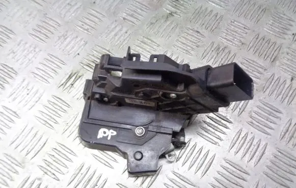 Ford Focus C-MAX Front door lock 3M5A-R21812-AB