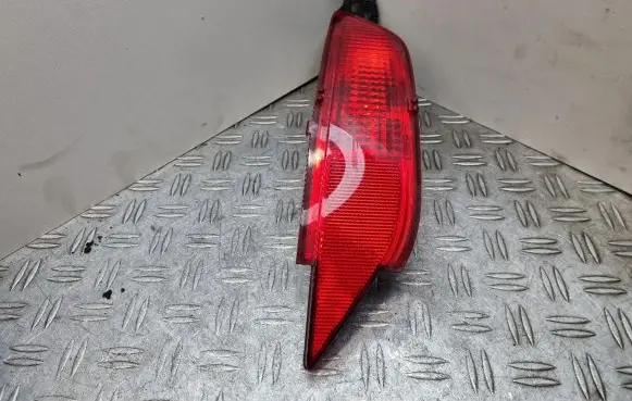 Ford Fiesta Rear bumper light 8A6115K272AB 009926 168619