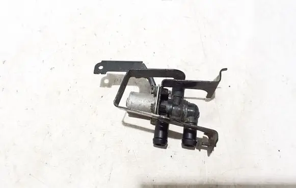 Volvo C40 Coolant heater control valve 31684222