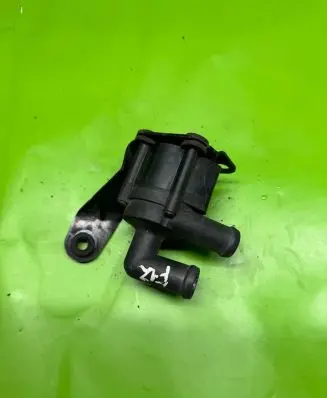 BMW 6 F12 F13 Electric auxiliary coolant/water pump 17669711 704077110 9230235