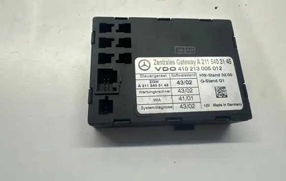 Mercedes-Benz E W211 Gateway control module A2115403145