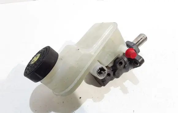 Toyota Yaris Master brake cylinder