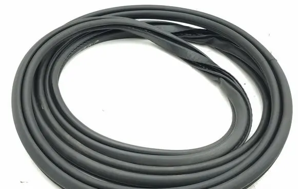 Volvo S90, V90 Front door rubber seal