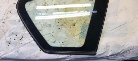 Rear side window