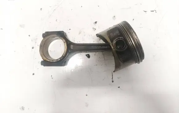 Chrysler Stratus Piston with connecting rod