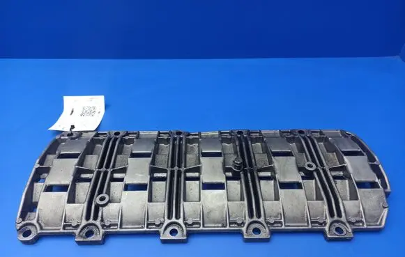 BMW 7 E65 E66 other engine part 7788560