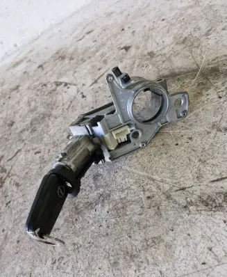 Opel Astra H Ignition lock