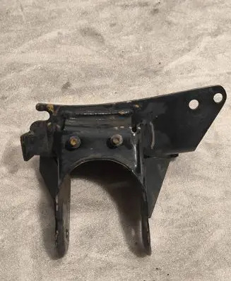 Jeep Grand Cherokee (WJ) Engine mounting bracket 52059430