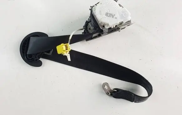 Volkswagen PASSAT CC Front seatbelt 3C1857706R-c 3c1857706r
