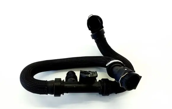 Engine coolant pipe/hose