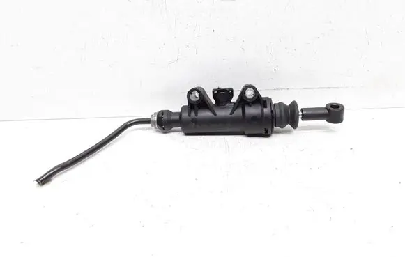 Mercedes-Benz E C207 W207 Clutch master cylinder A2042900112