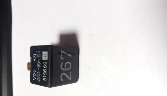 Volkswagen PASSAT B5 Other relay 443919578C