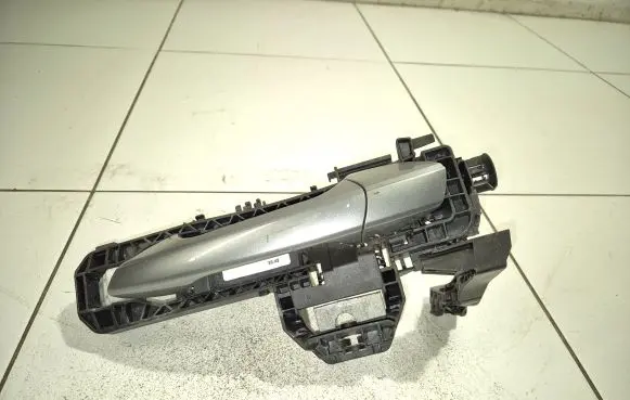 Mercedes-Benz ML W166 Front door exterior handle A2047602134