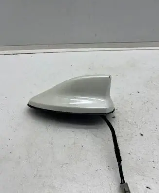 Nissan Qashqai Aerial GPS antenna 282086FP0D