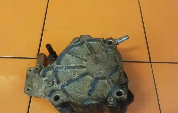 Ford S-MAX Vacuum pump D171B1C2 221Z1