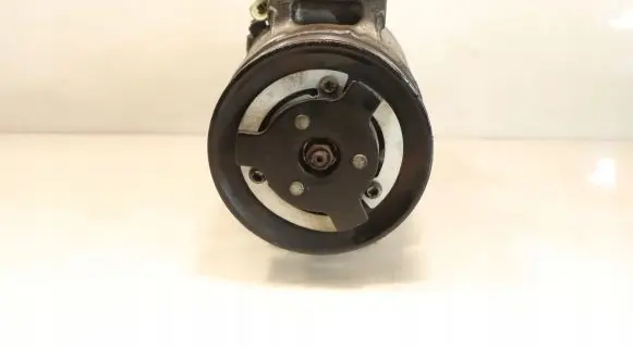 Opel Insignia A Air conditioning (A/C) compressor (pump)