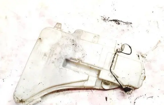 BMW 5 GT F07 Windshield washer fluid reservoir/tank 13264011