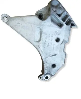 Volkswagen Tiguan Engine mounting bracket 03L199207