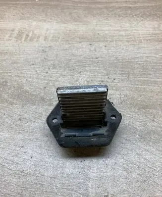 Heater blower motor/fan resistor