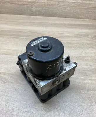 Volkswagen Golf V ABS Pump 1K0907379K 1K0614517H