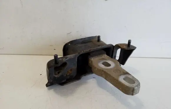 Ford Ecosport Gearbox mount 8V517M121AE AV597M121AA