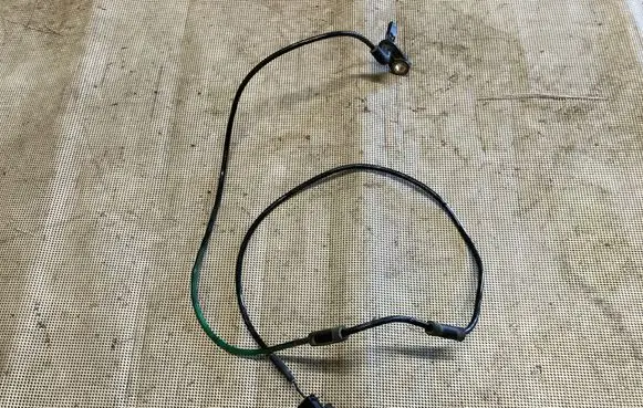 Toyota Yaris XP210 ABS brake wheel speed sensor 89542K0020