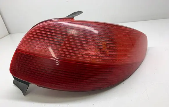 Peugeot 206 Rear/tail lights 2531D