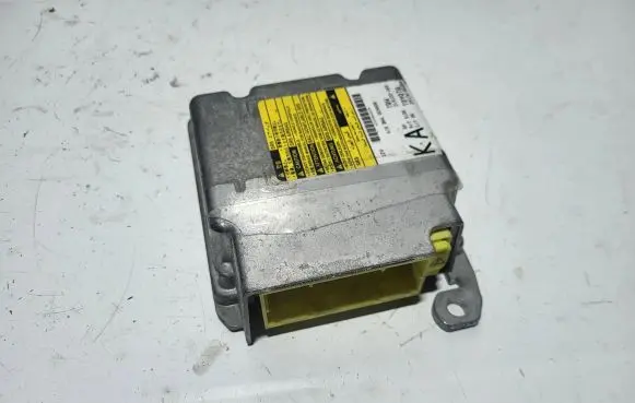 Toyota Avensis T270 Airbag control unit/module 8917005250 219122103