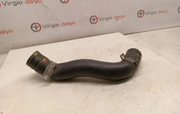 KIA Sorento Engine coolant pipe/hose