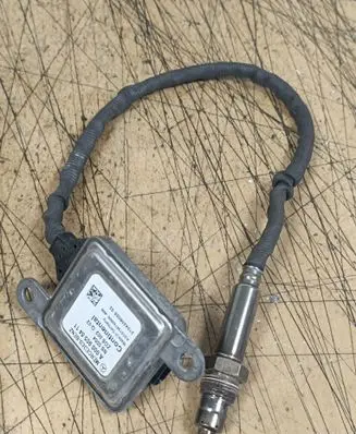 Mercedes-Benz V Class W447 Lambda probe sensor A0009058411