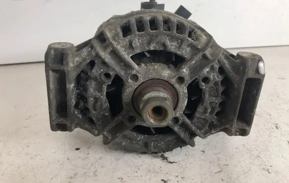Opel Zafira B Generator/alternator 0124415009 09152247