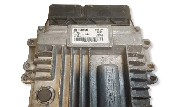 Chevrolet Captiva Engine control unit/module ECU 25189813 28359587 25184894