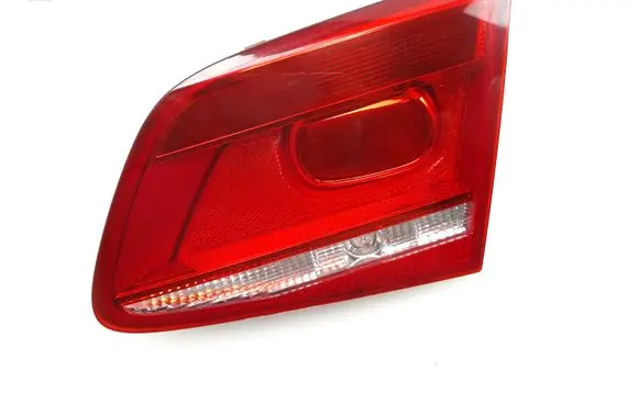 Volkswagen PASSAT B7 Tailgate rear/tail lights 3AE945094J 90004891