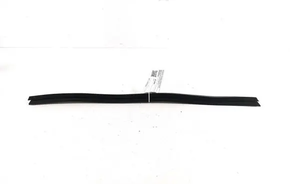 Renault Kadjar Rear door card trim 823303233R