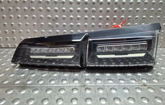 Peugeot 308 Rear/tail lights S26312025 9835300580