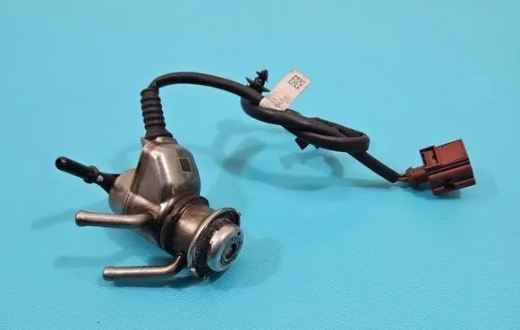 Skoda Superb B8 (3V) Fuel injector 0444025042 IMPRK1509891