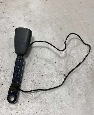 Volvo V70 Front seatbelt buckle 9191817 112102