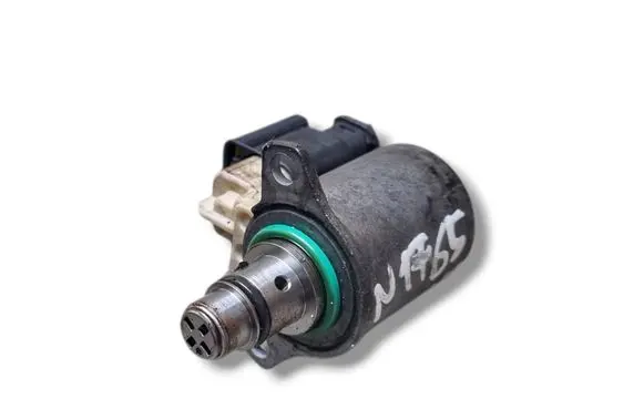 Ford Focus Fuel pressure regulator AV6Q9358AB
