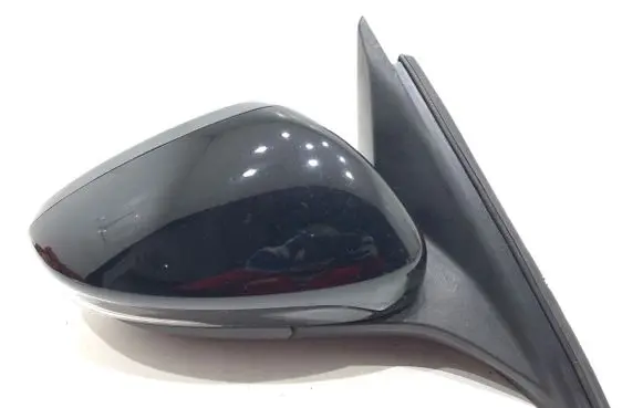 Ford Focus Front door electric wing mirror 