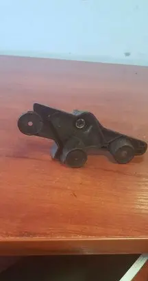 Engine bonnet (hood) release handle