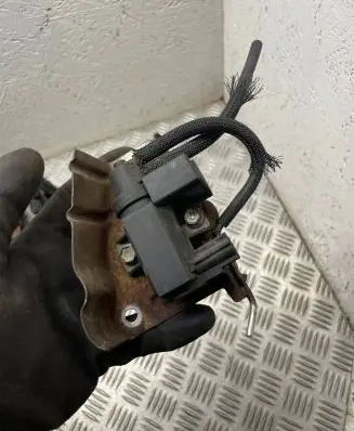 Toyota RAV 4 (XA30) Turbo solenoid valve 258190r011
