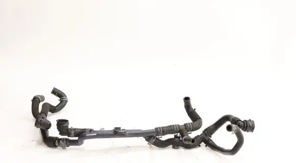 Engine coolant pipe/hose