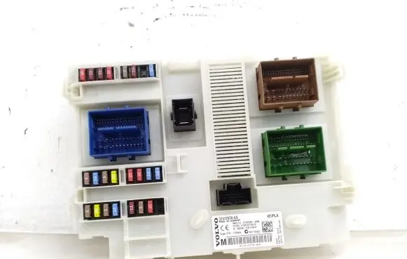 Volvo S60 Fuse module 31412970AA