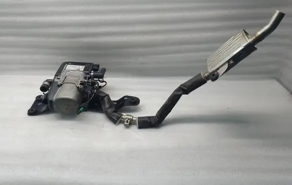 Volvo XC40 Auxiliary pre-heater (Webasto) 10R057330 122R000449